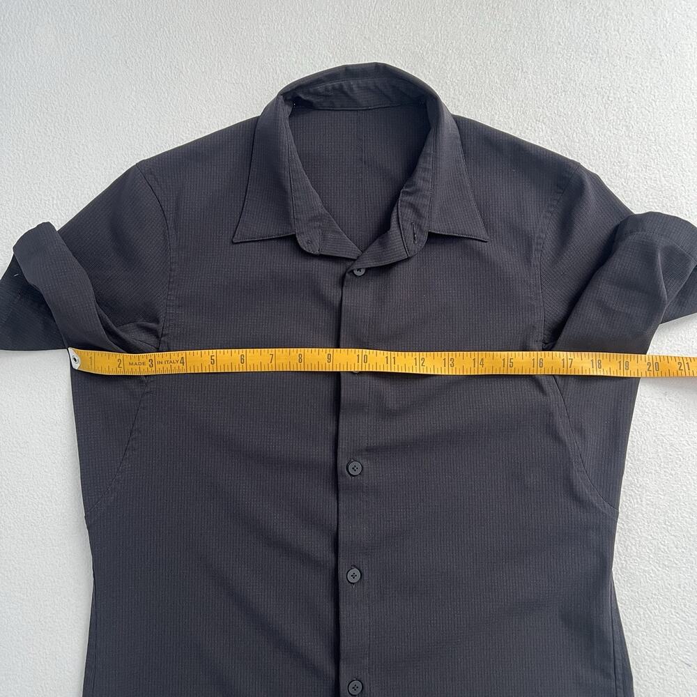 Lululemon Men Solid Black Button Front Collar Air… - image 5